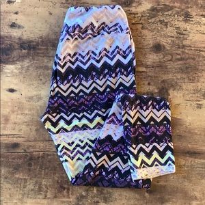 Chevron Lularoe OS leggings